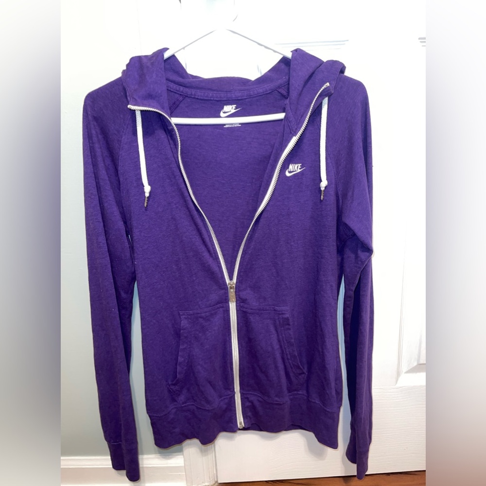 Full Zip size M purple Nike Jacket. Good shape.